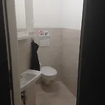 Zweibettzimmer Mit Gemeinschaftskueche Und Gemeinschaftsbaedern Quarto em Acomodações Particulares *