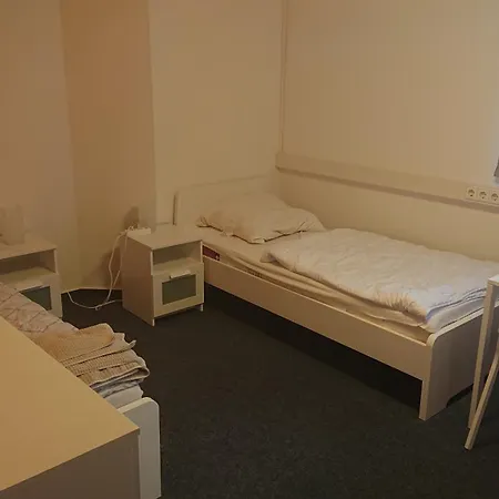 Ubytování v soukromí Zweibettzimmer Mit Gemeinschaftskueche Und Gemeinschaftsbaedern Hohenstein-Ernstthal